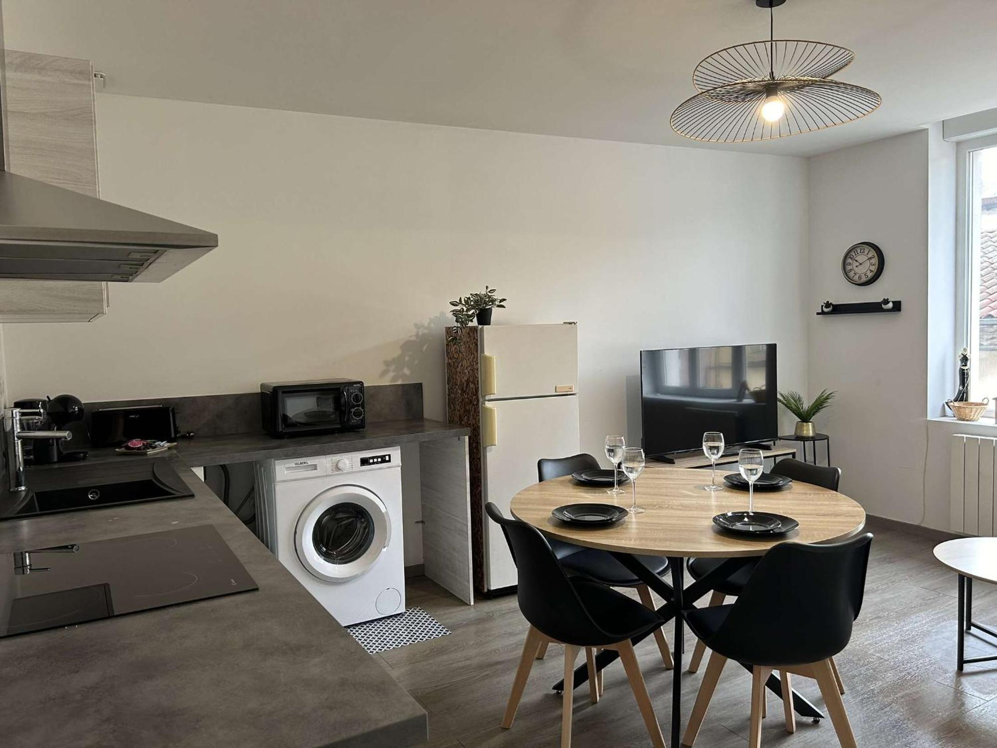Le Grand Republicaint2 Apartment Le Peage-de-Roussillon Bagian luar foto